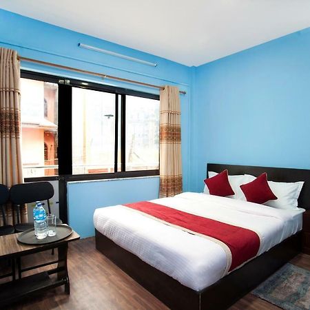 Hotel Crossroads Kathmandu Bagian luar foto