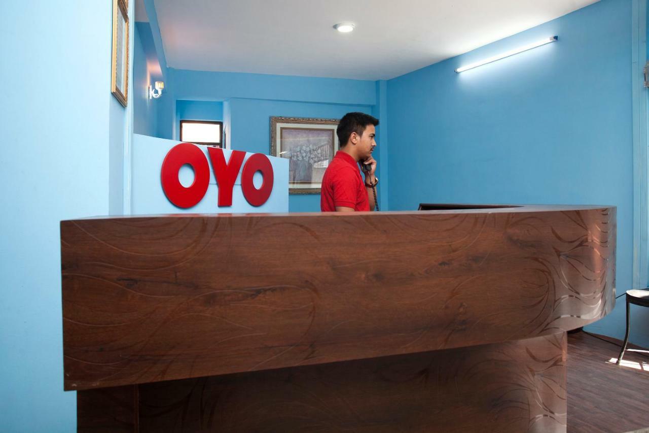 Hotel Crossroads Kathmandu Bagian luar foto