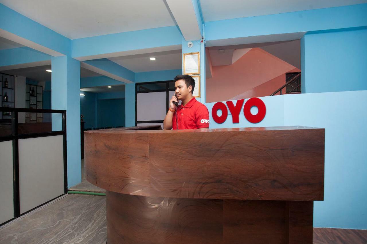 Hotel Crossroads Kathmandu Bagian luar foto