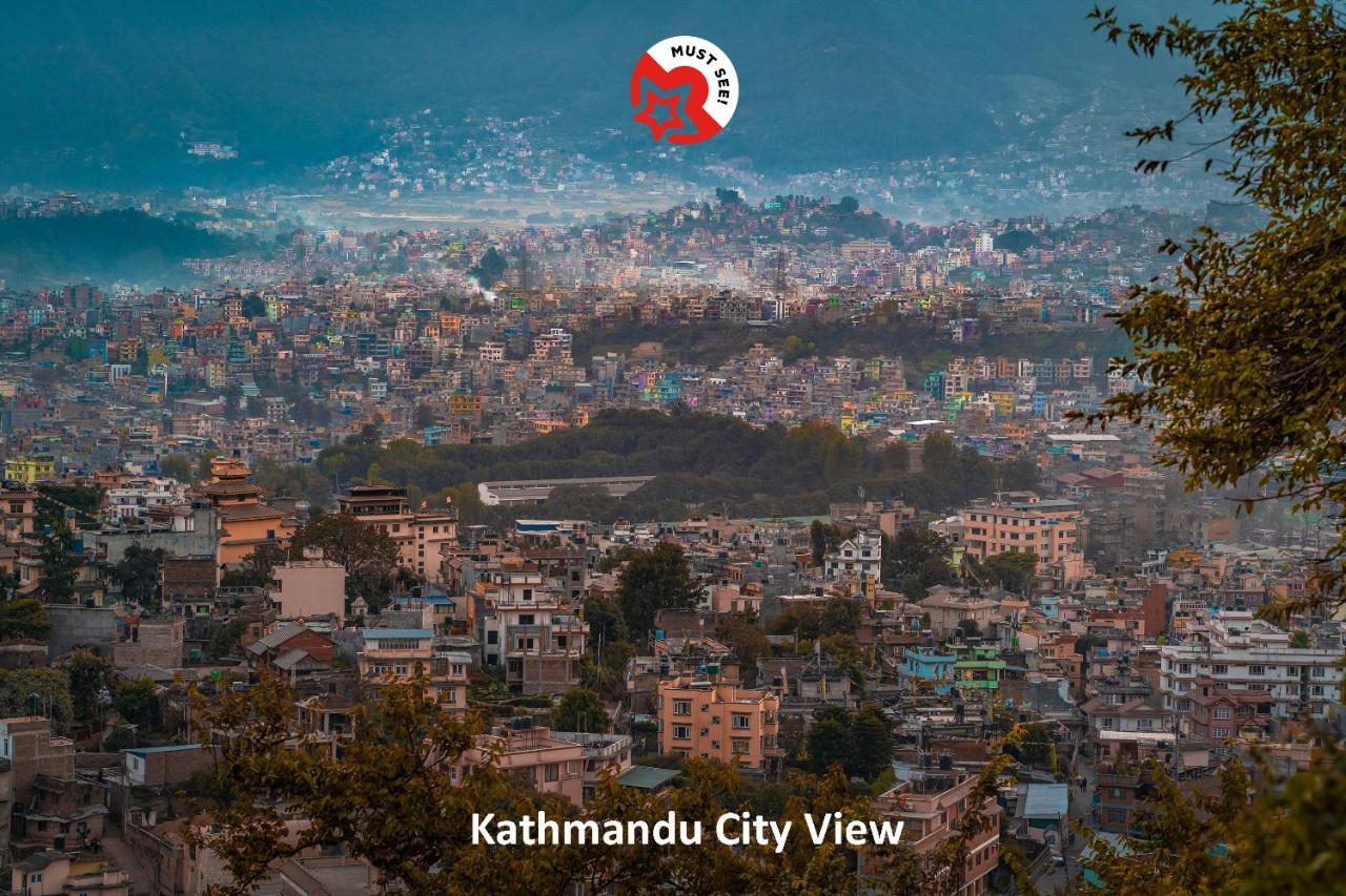 Hotel Crossroads Kathmandu Bagian luar foto